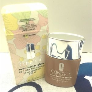 CLINIQUE - Even Better Glow - CN52 NEUTRAL